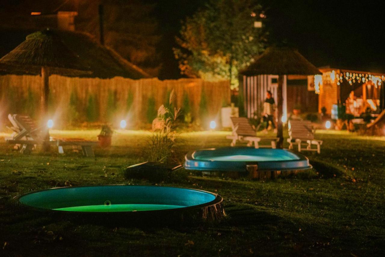 Zagornik Aloha Glamp - Okragle Domki Przy Rzece - Balia I Sauna - Energylandia מראה חיצוני תמונה
