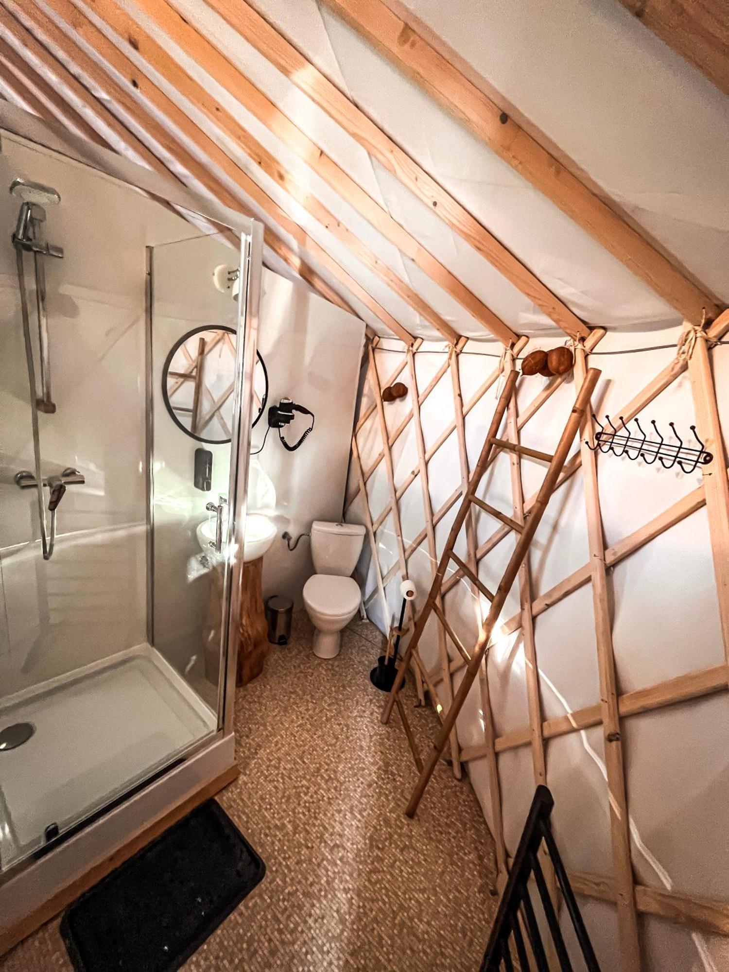 Zagornik Aloha Glamp - Okragle Domki Przy Rzece - Balia I Sauna - Energylandia מראה חיצוני תמונה