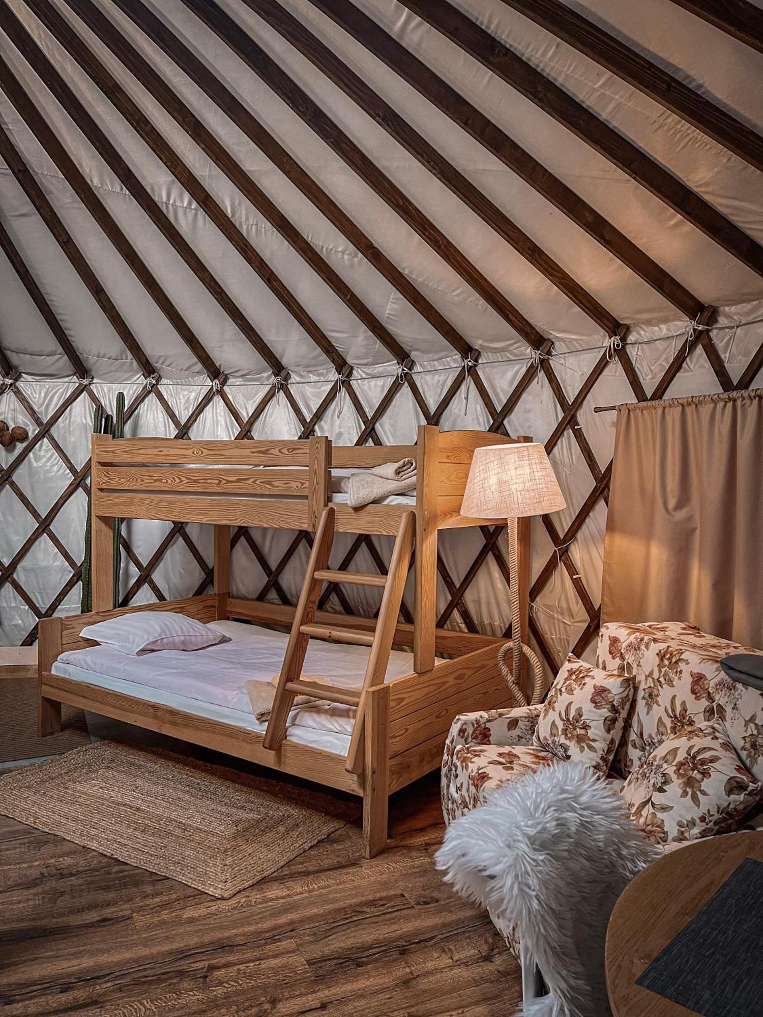 Zagornik Aloha Glamp - Okragle Domki Przy Rzece - Balia I Sauna - Energylandia חדר תמונה